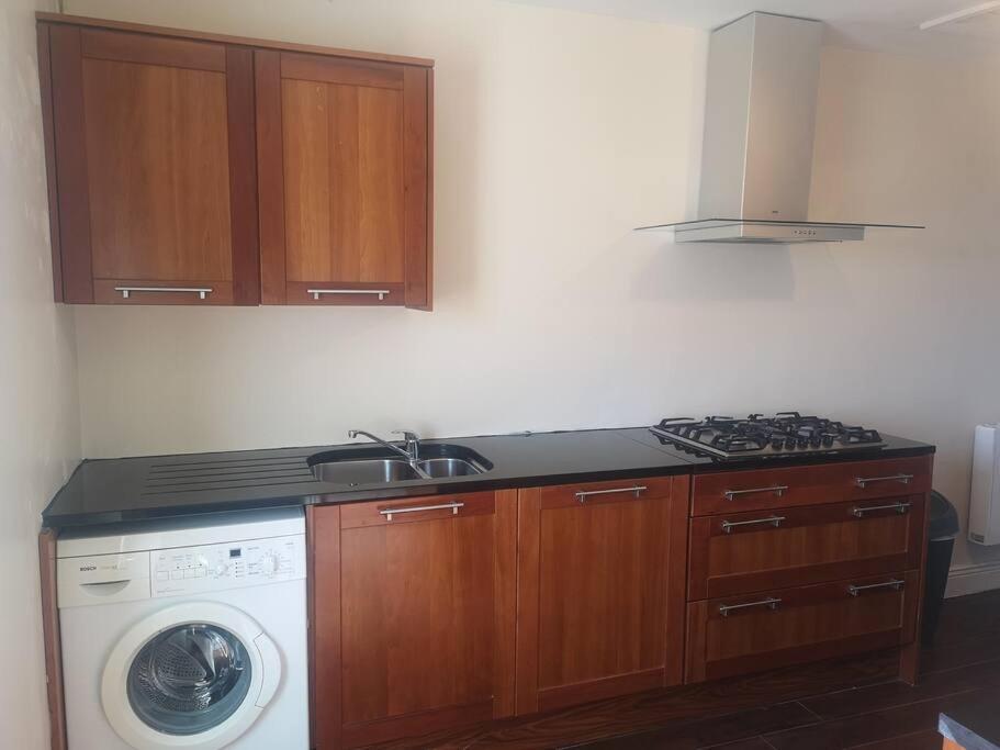 Spacious And Warm 2 Bedroom Apartment Sleeps Up To 5 阿赛 外观 照片